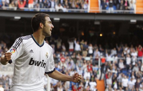 开云体育平台APP-战术博弈中的唯一性，伊朗如何以希腊式防守压制希腊，阿坎吉如何成为非典型关键先生