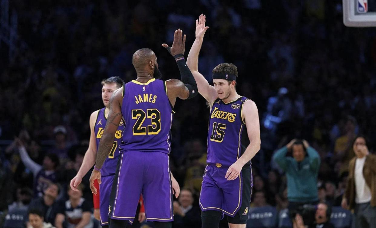 湖人胜和赛季主胜战,继续领跑西部 湖人胜和赛季主胜战,继续领跑西部