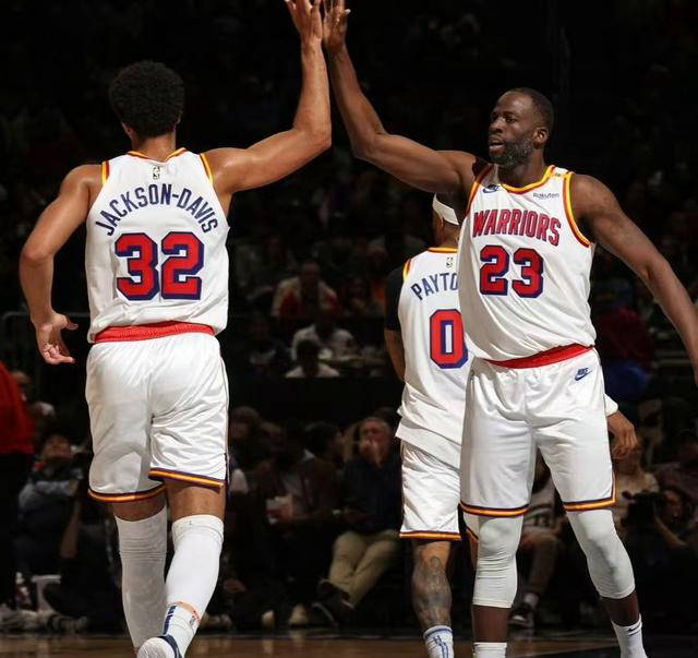 湖人胜和赛季主胜战,继续领跑西部 湖人胜和赛季主胜战,继续领跑西部