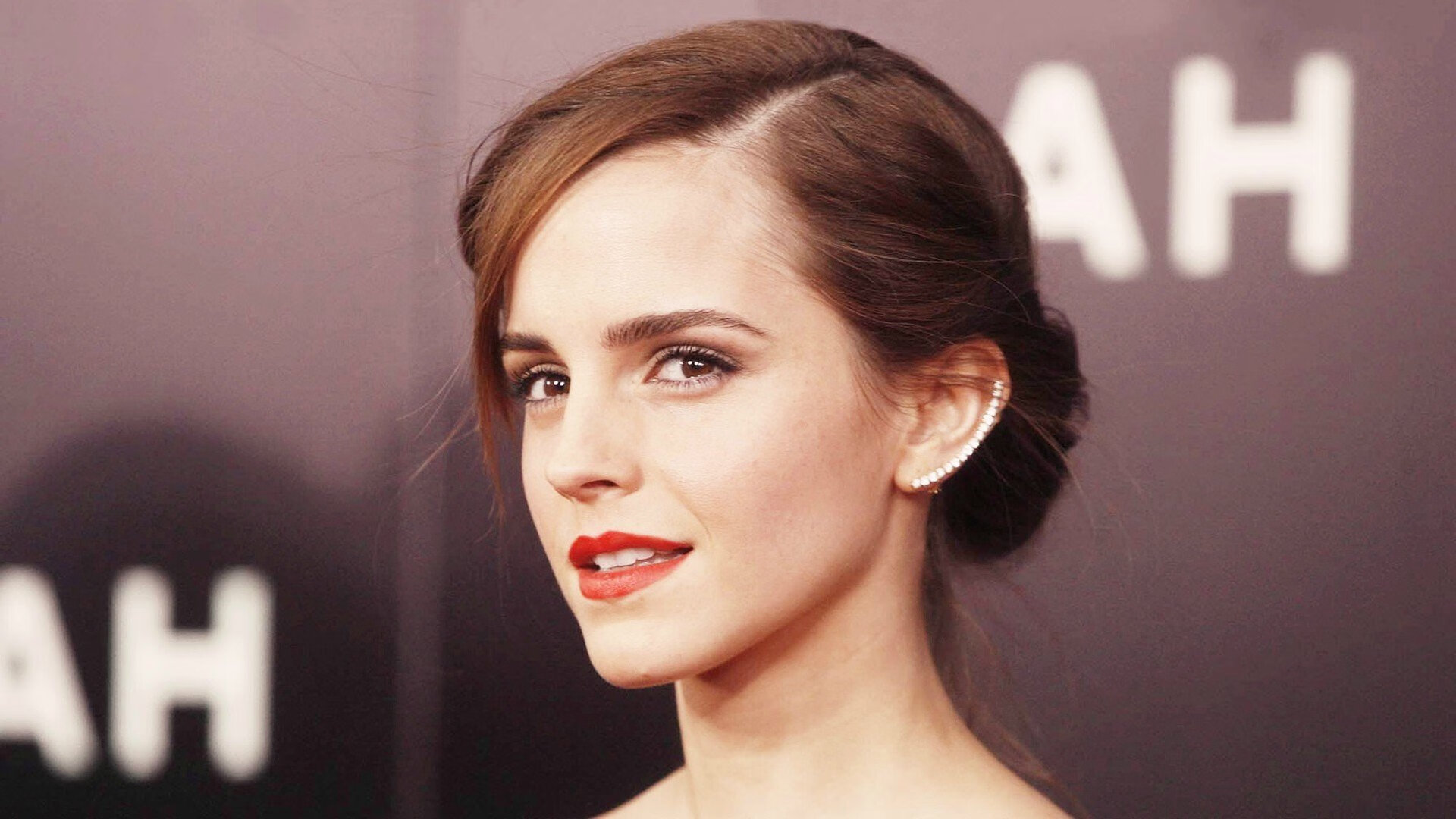 富安健洋扛起全队，奥地利爆冷葡萄牙，亚洲铁卫与欧洲黑马的双重启示