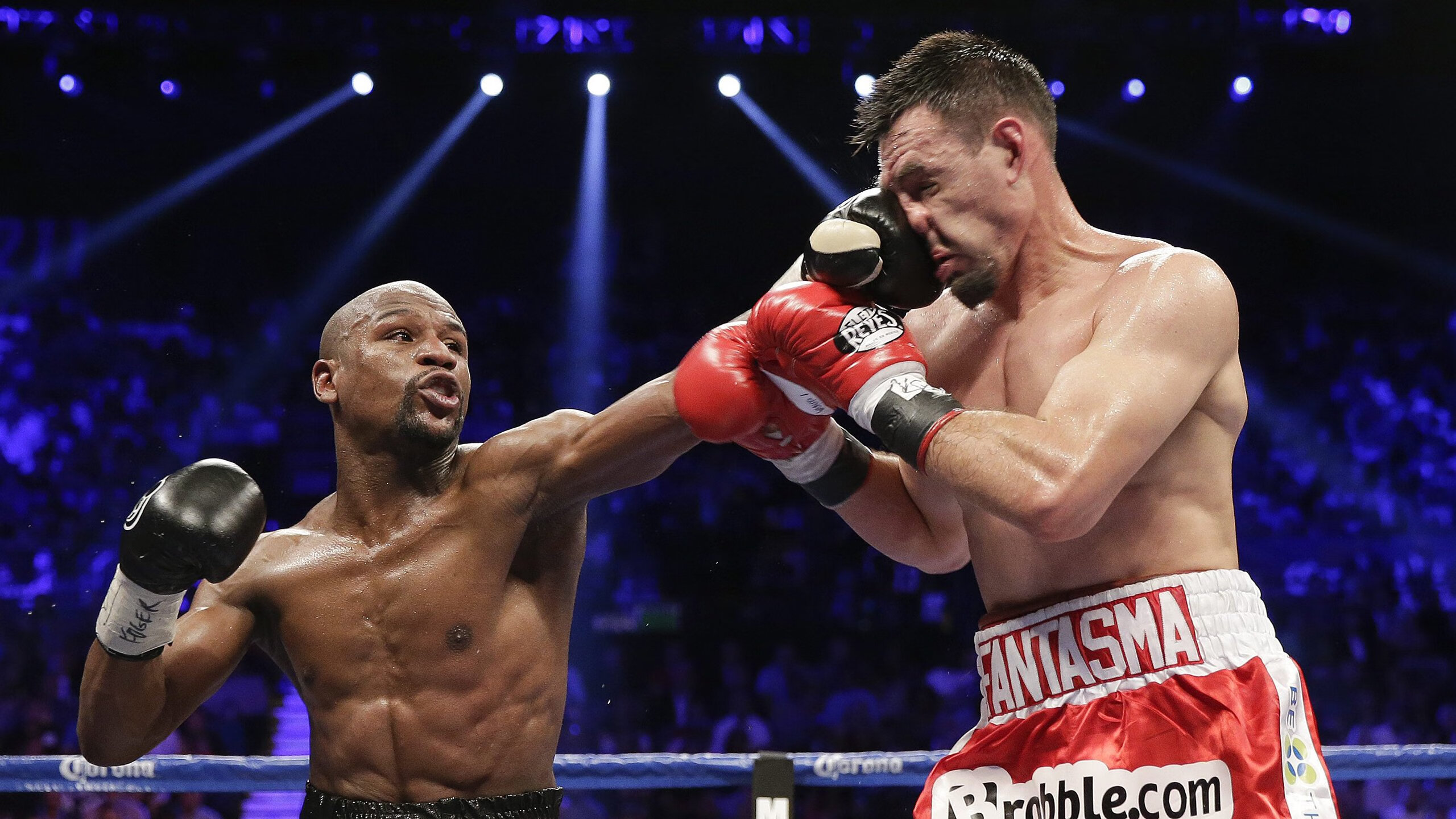 跨界狂飙，当湖人狂胜马刺遇见保罗欧冠接管比赛